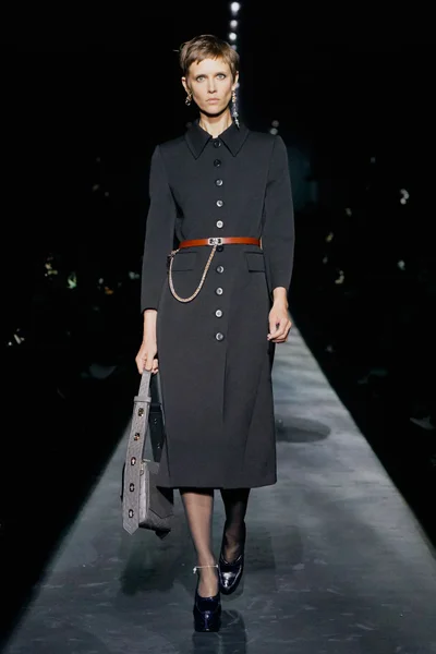 Look 24